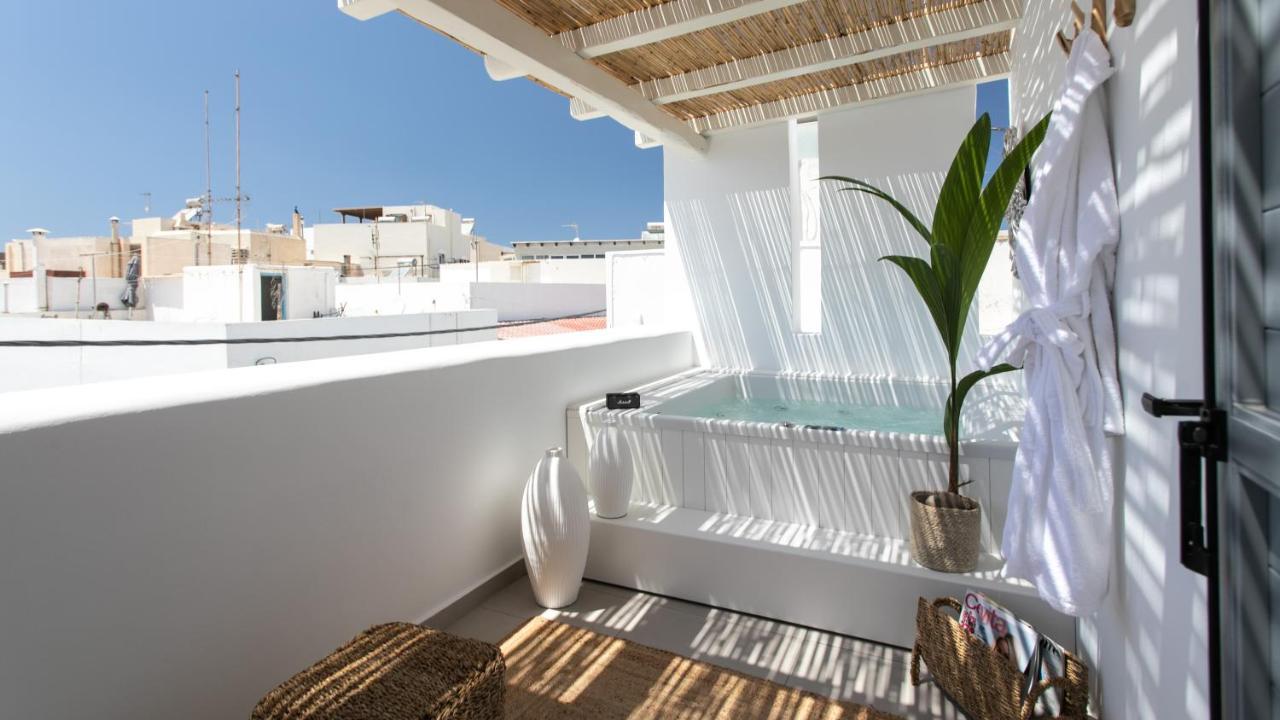 Kamvas Deluxe Apartments Naxos City Dış mekan fotoğraf